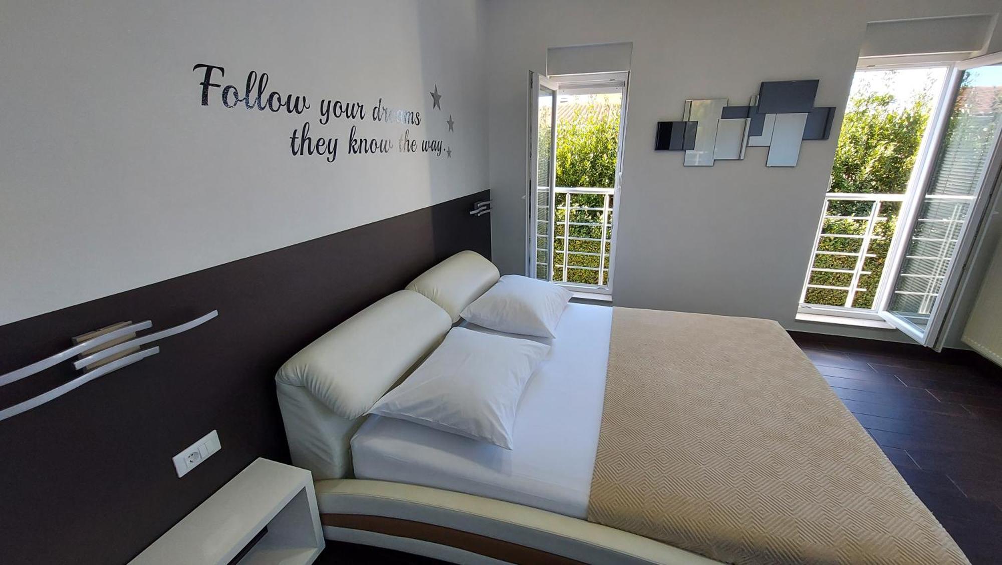 Guest house Sunny Spell Zadar